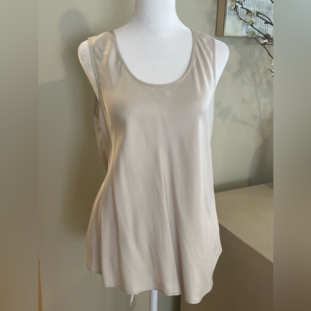 J.McLaughlin light grey silky tank Sz Medium